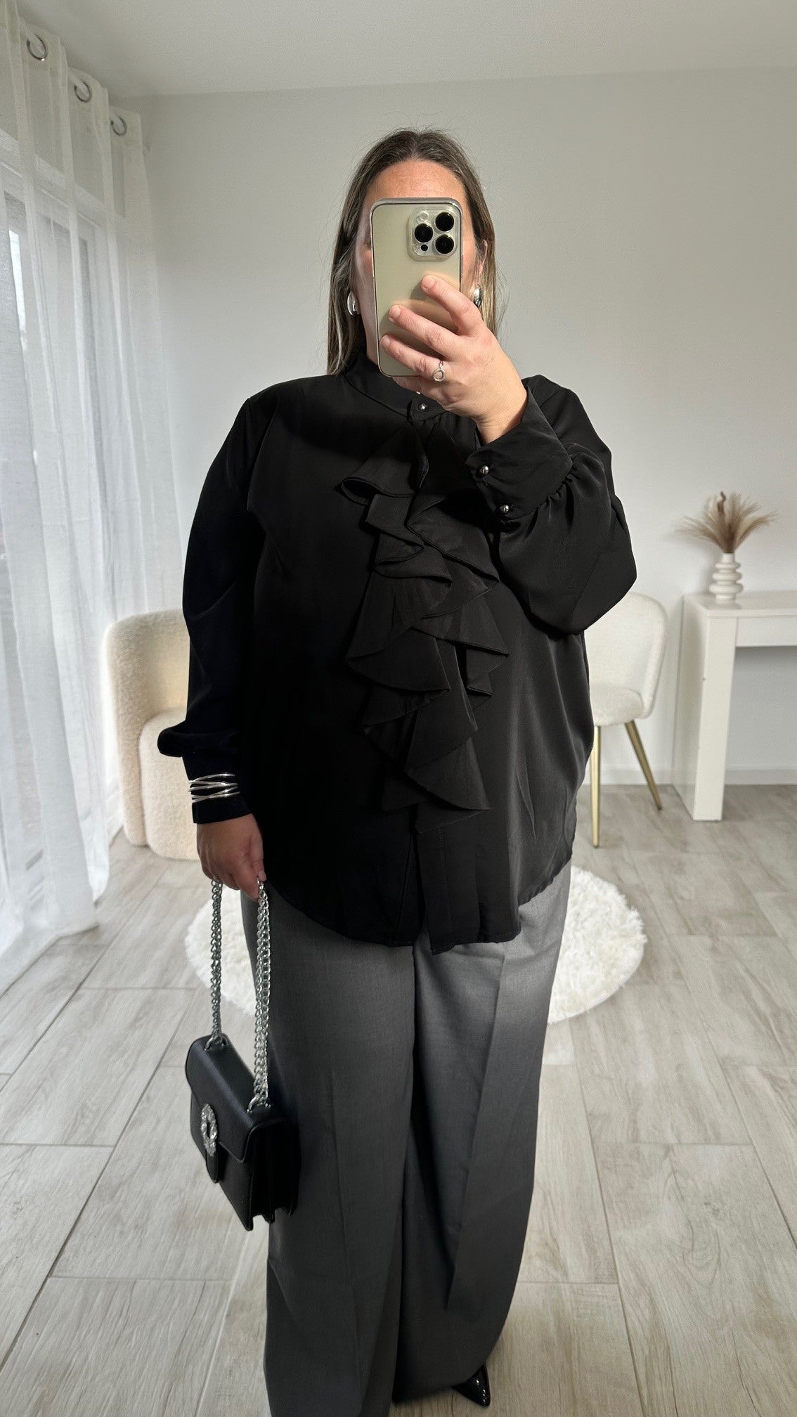 Chemise à froufrous manches longues