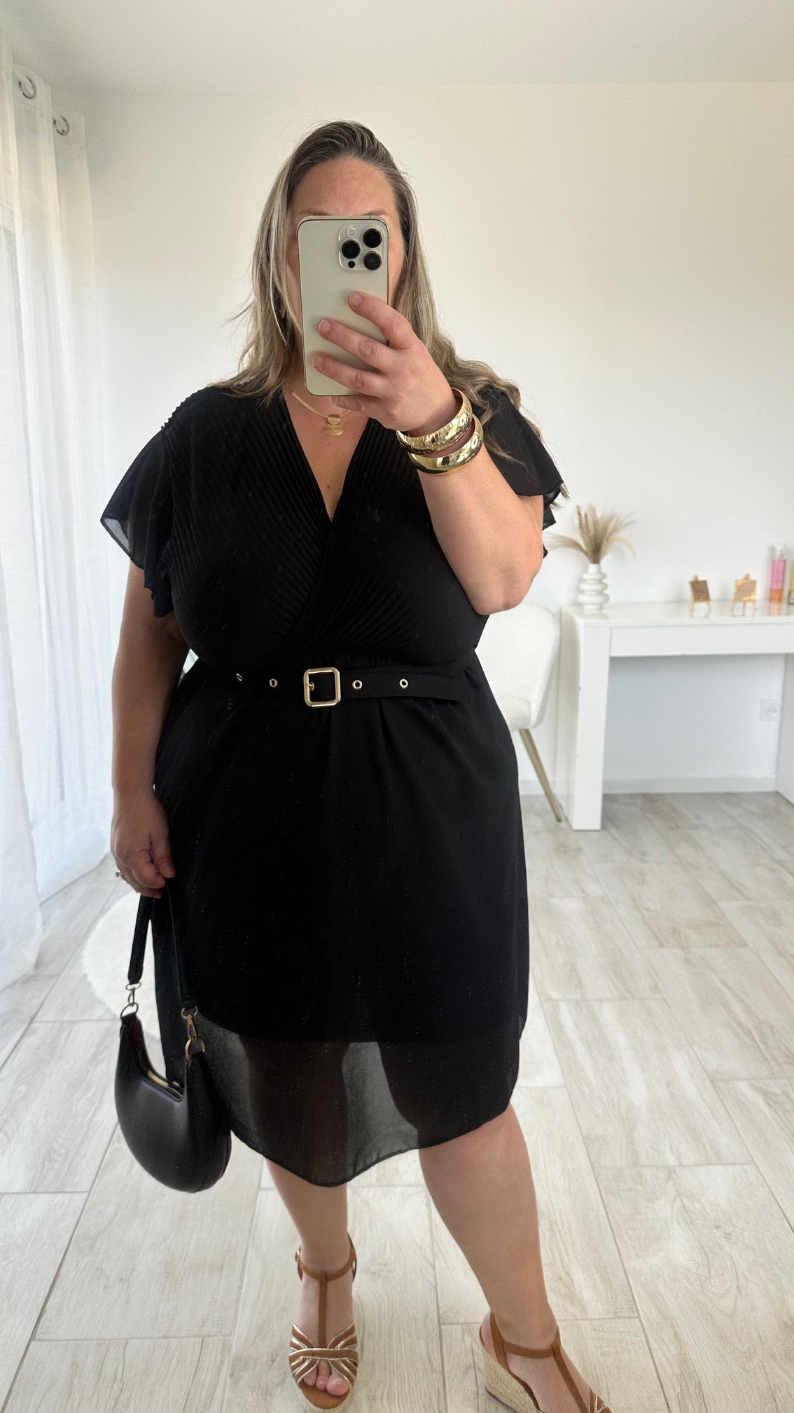Robe noire cache-cœur ceinturée Sarah