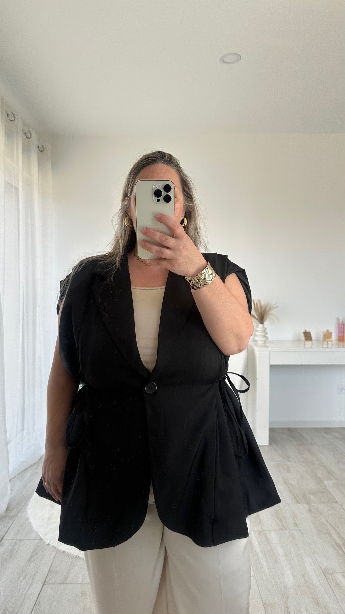 Blazer noir Camille sans manches ajustable
