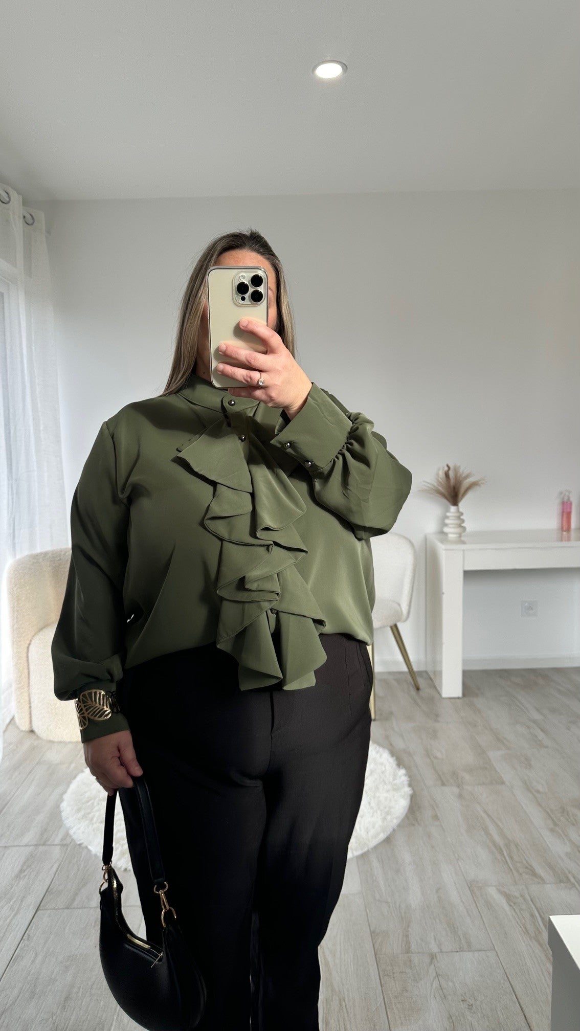Chemise à froufrous manches longues